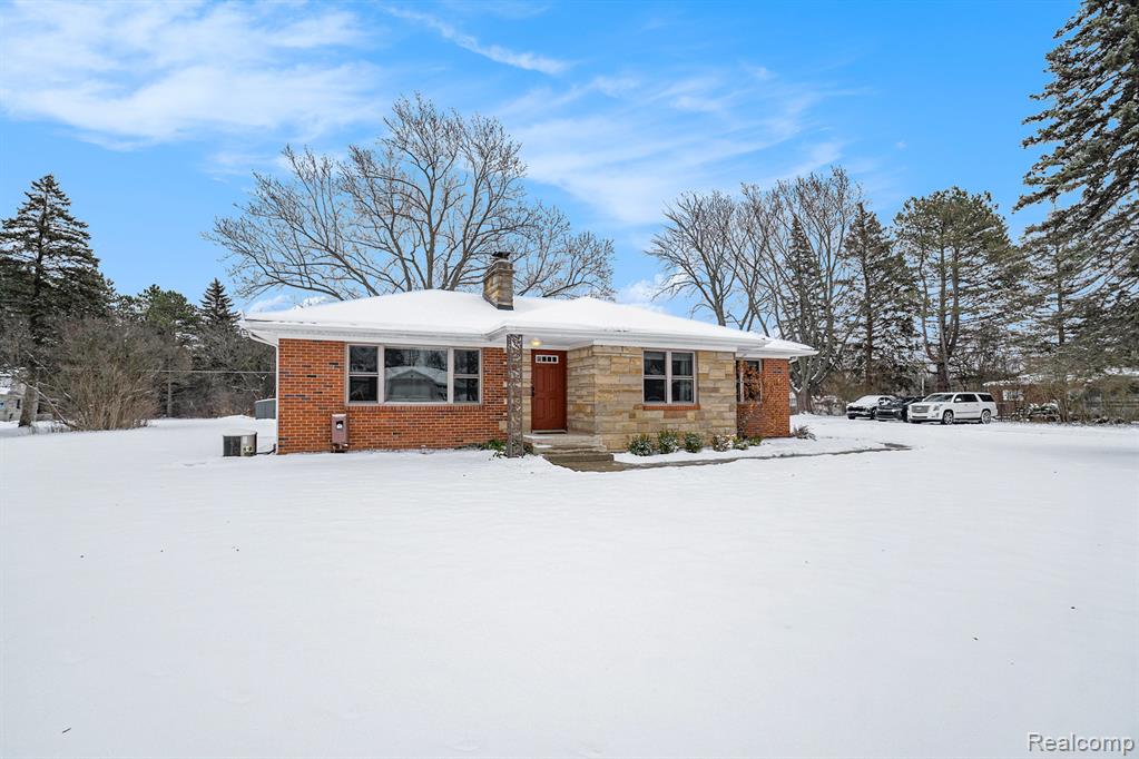 7545 Porter Road, Grand Blanc, MI 48439 — Photo 2