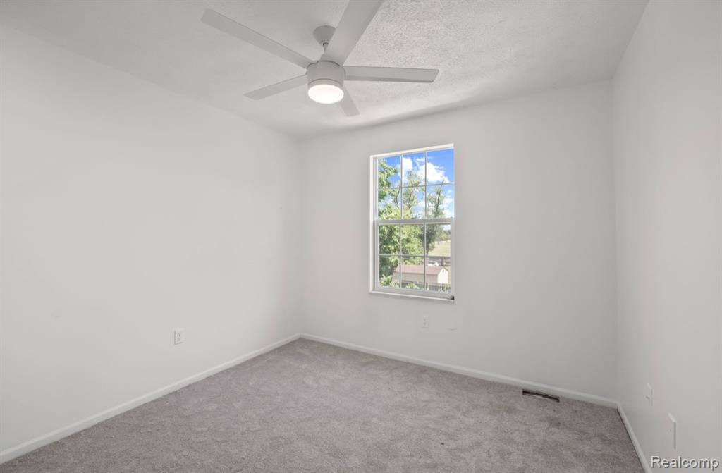 4688 French Road, Detroit, MI 48214 — Photo 15