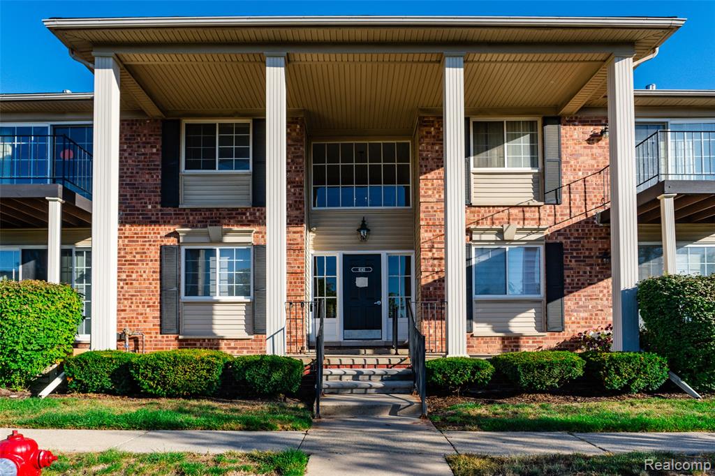 6145 Orchard Lake Road, 204, West Bloomfield, MI — Photo 21