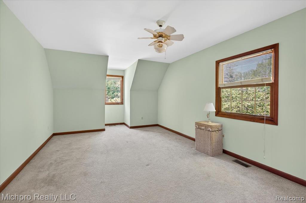 670 Green Creek Lane, Oxford, MI 48371 — Photo 39