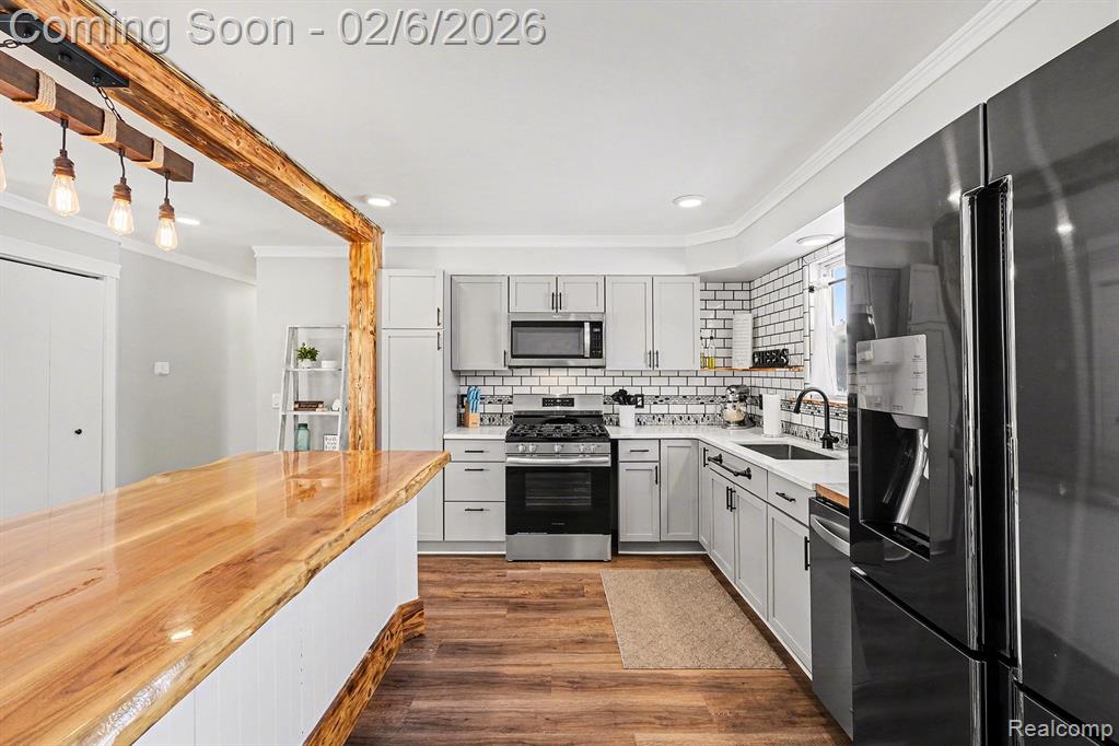 9430 Torrey Road, Grand Blanc, MI 48439 — Photo 12