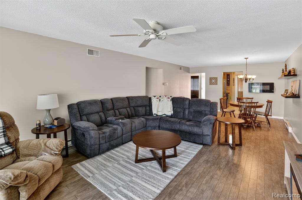 925 Kennely Road, G-106, Saginaw, MI 48609 — Photo 5