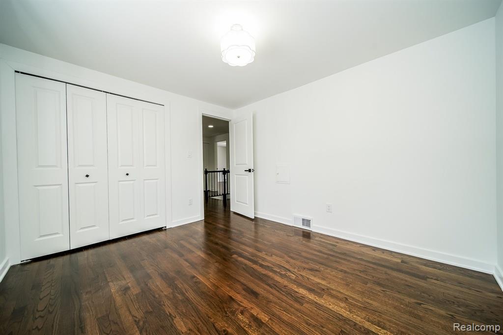 7359 SAINT AUBURN Drive, Bloomfield Hills, MI 48301 — Photo 71