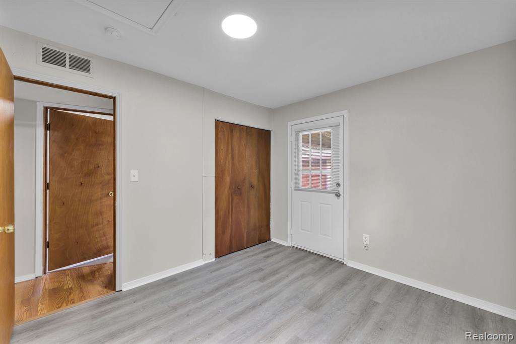4934 McKinley Street, Dearborn Heights, MI 48125 — Photo 22