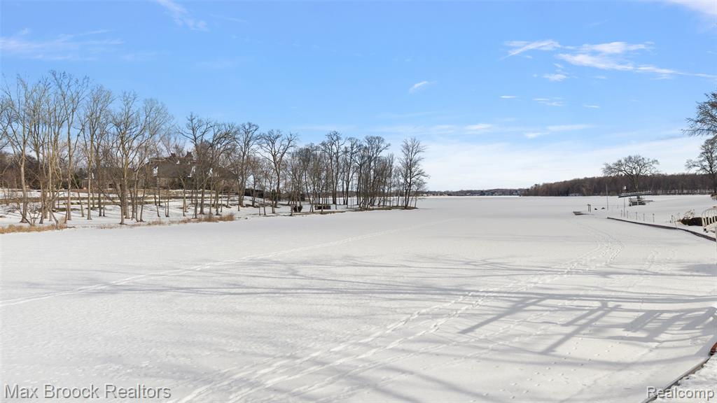 2797 Orchard Place, Orchard Lake Village, MI 48324 — Photo 31