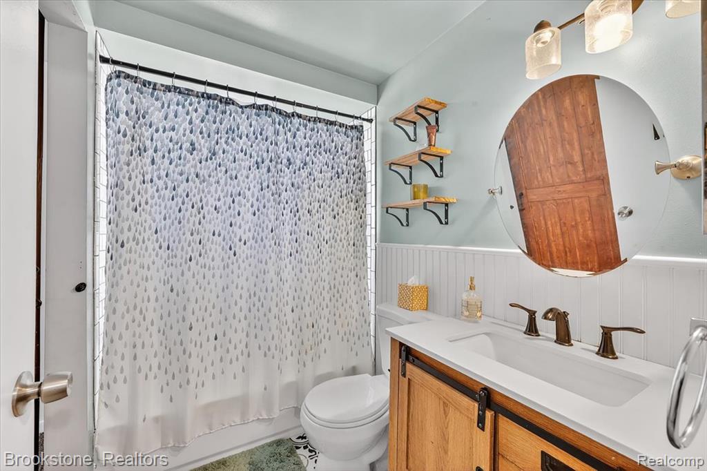 4785 Sylvanview Drive, Clarkston, MI 48348 — Photo 25