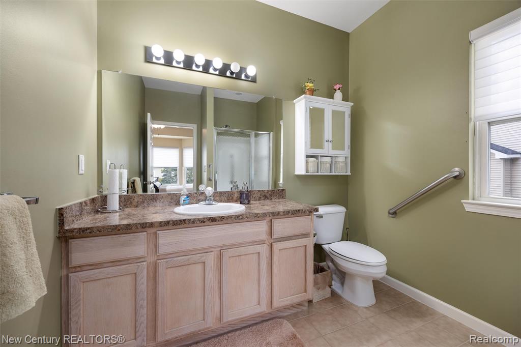 3561 Grove Lane, Auburn Hills, MI 48326 — Photo 11