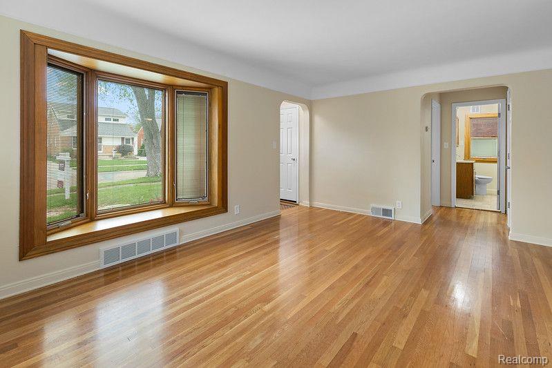 8607 QUANDT Avenue, Allen Park, MI 48101 — Photo 4