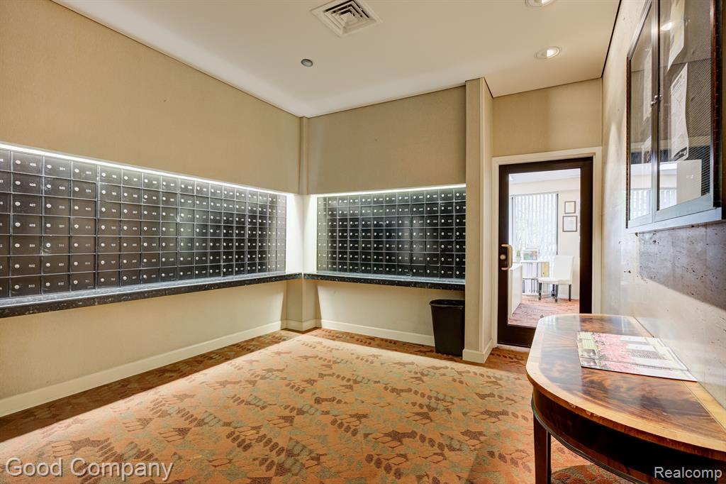 5000 TOWN Center, 1104, Southfield, MI 48075 — Photo 37