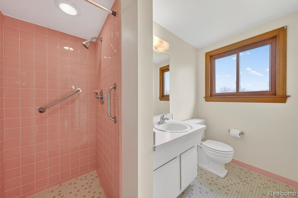 21520 Goethe Ave, Grosse Pointe Woods, MI 48236 — Photo 22
