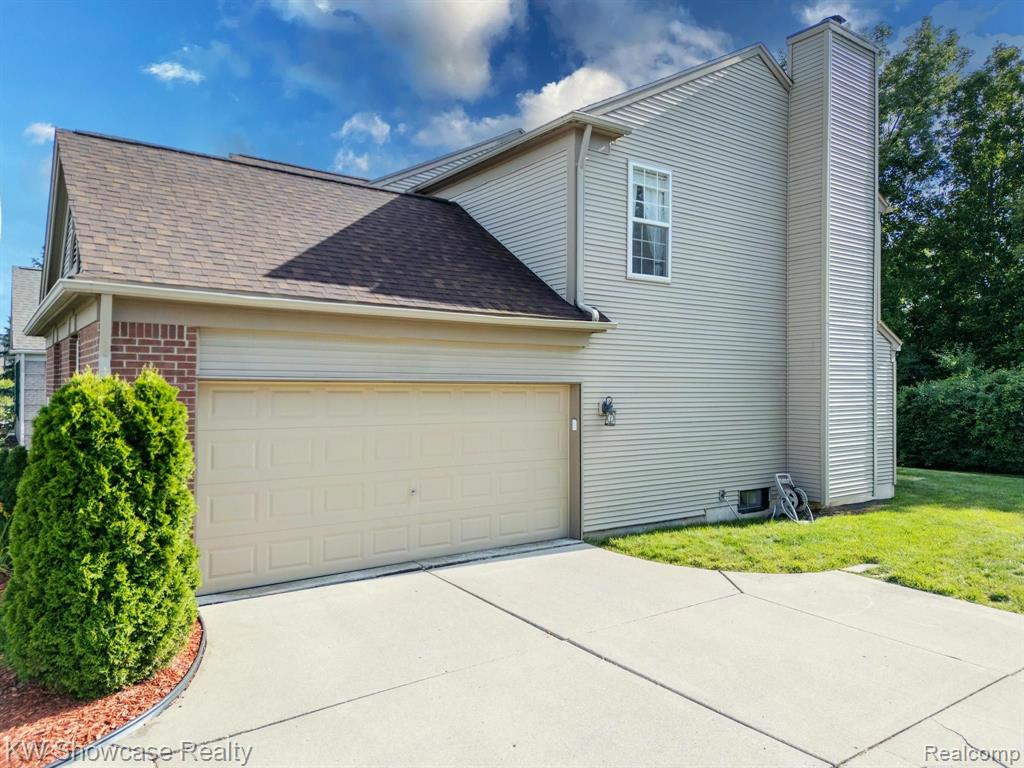 8258 HUMMINGBIRD Drive, Ypsilanti, MI 48197 — Photo 3