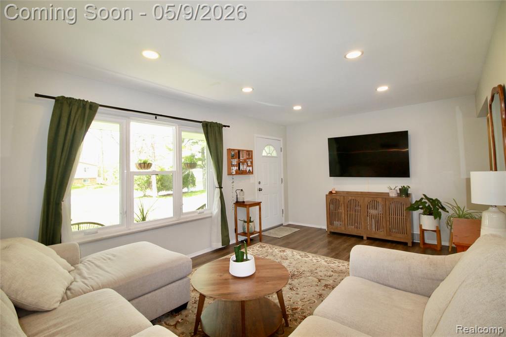 7077 Rivertown Road, Swartz Creek, MI 48473 — Photo 4