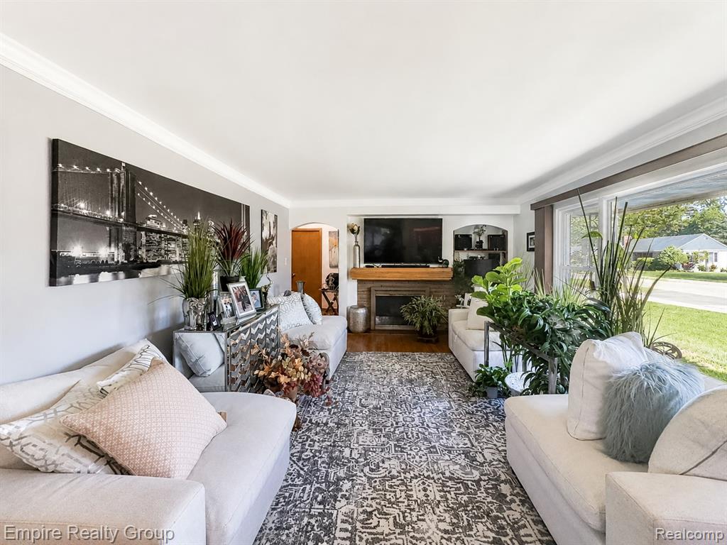 17300 Buckingham Avenue, Beverly Hills, MI 48025 — Photo 10