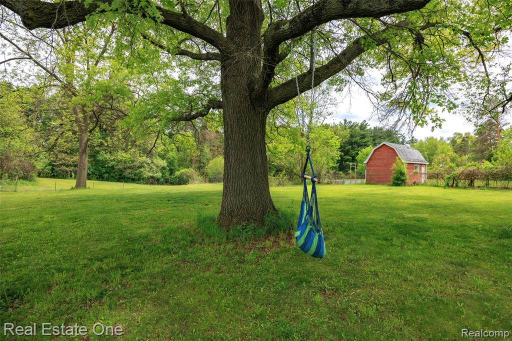845 Sebek Street, Oxford, MI 48371 — Photo 33