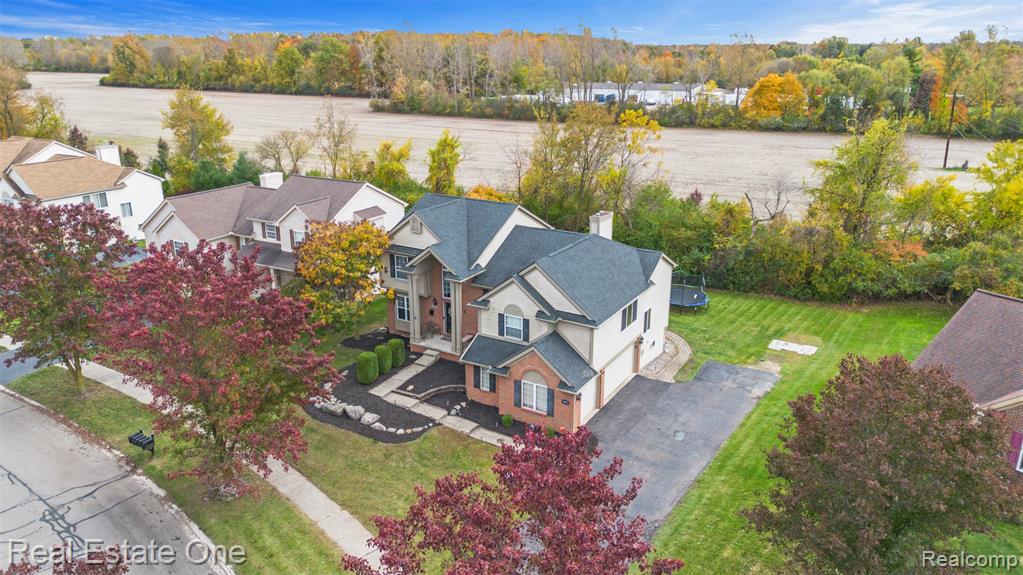 43275 Pond Bluff Drive, Belleville, MI 48111 — Photo 34