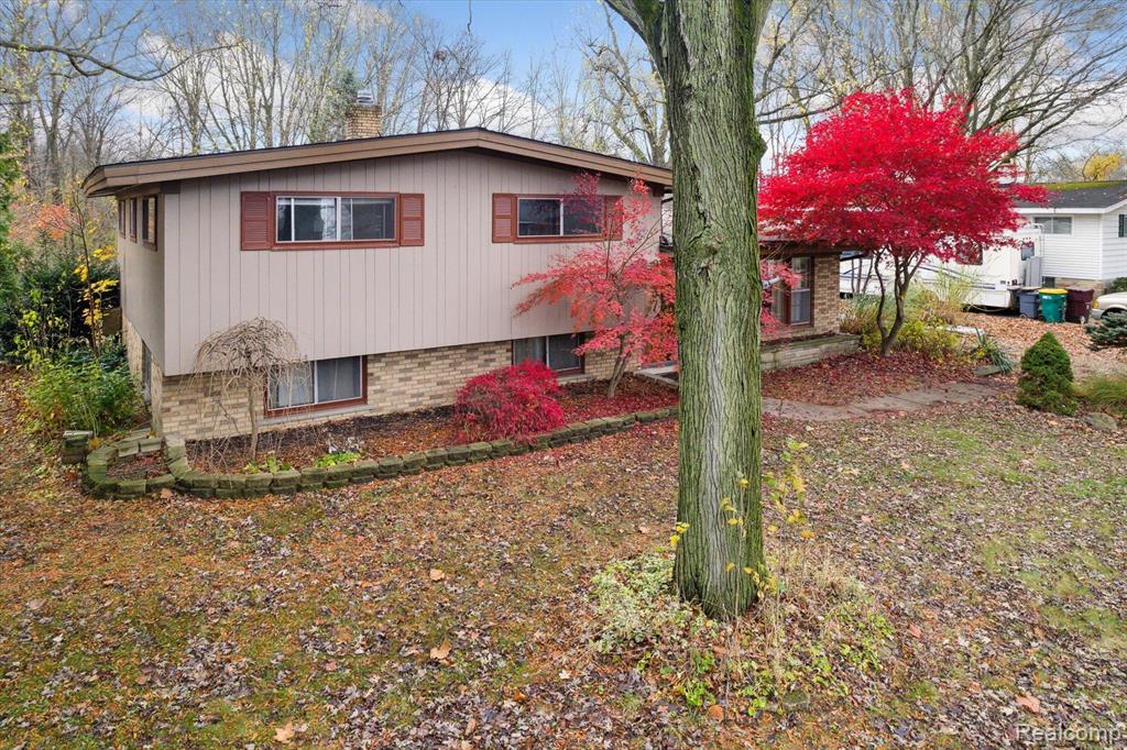 8537 Moms Drive, Belleville, MI 48111 — Photo 44