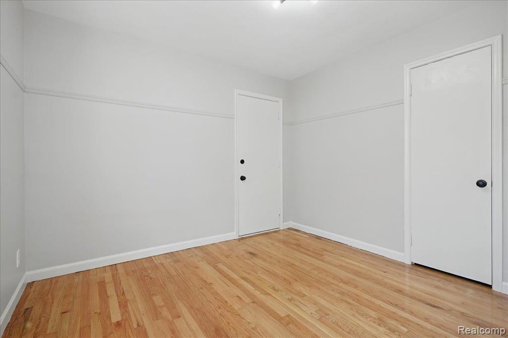 46 E LONGFELLOW Avenue, Pontiac, MI 48340 — Photo 16