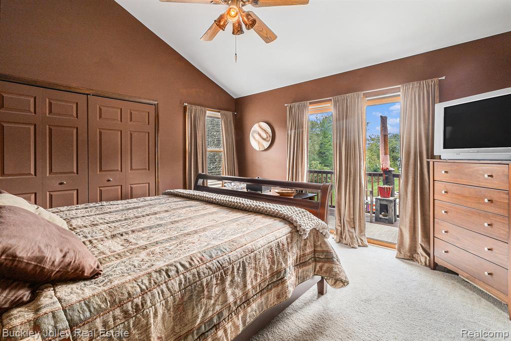 928 WESTWIND SHORE Drive, Howell, MI 48843 — Photo 9
