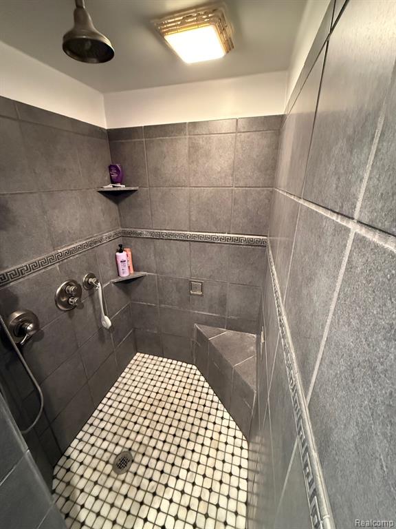 958 N Cass Avenue, Vassar, MI 48768 — Photo 12