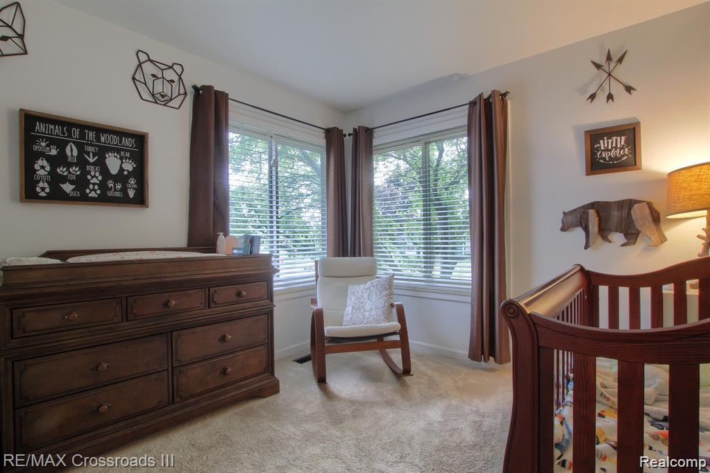 42464 SOMERSET Court, Canton, MI 48187 — Photo 16