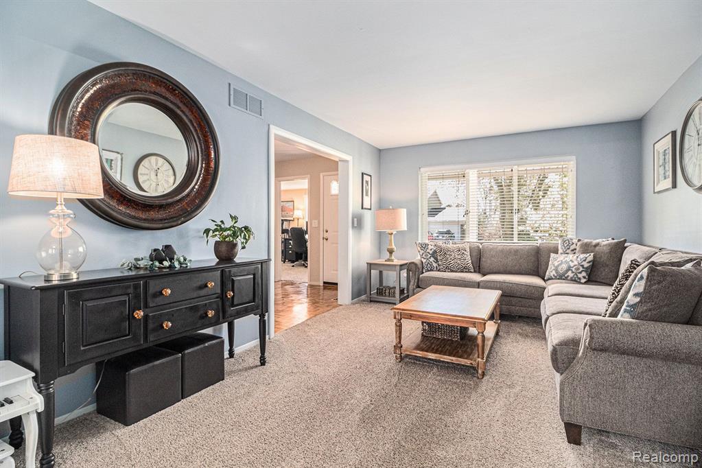 7349 ADMIRALTY Drive, Canton, MI 48187 — Photo 4