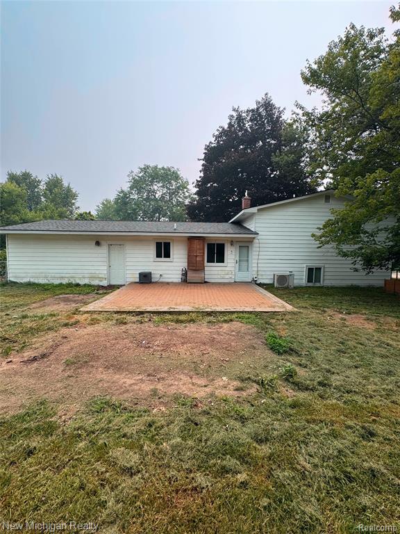 12335 Erika Street, Hartland, MI 48353 — Photo 28