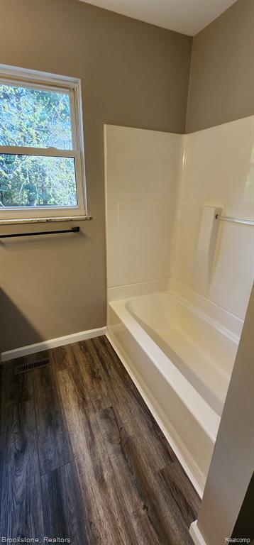 814 MURPHY Court, Linden, MI 48451 — Photo 15