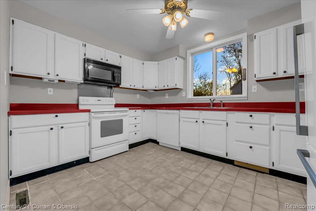 6315 Denton Road, Van Buren, MI 48111 — Photo 10
