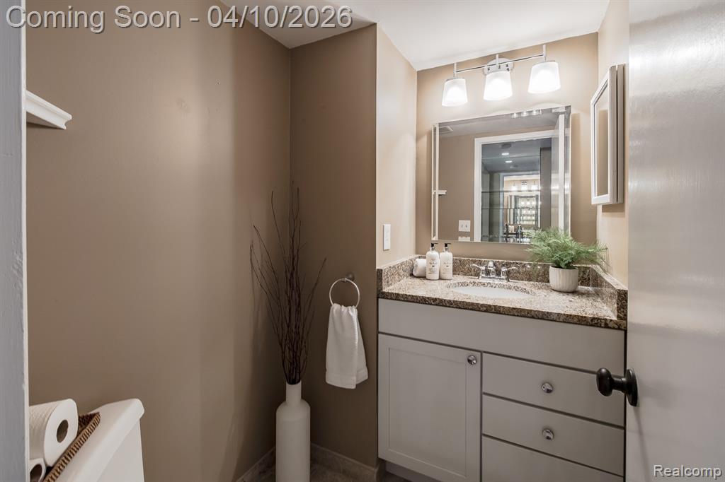 2669 Williamsburg Circle, Auburn Hills, MI 48326 — Photo 18