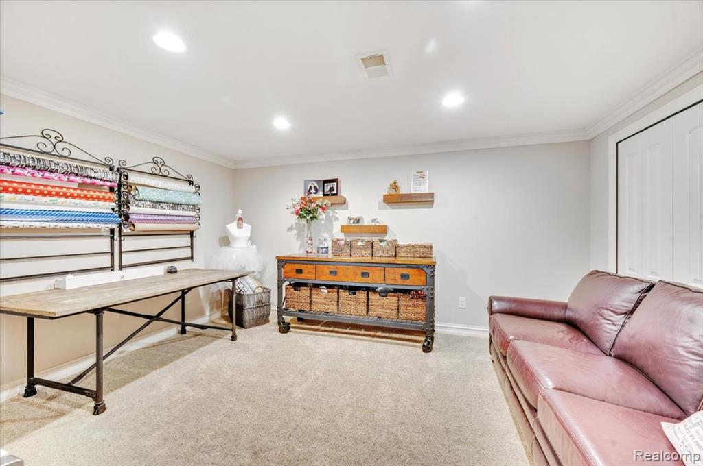 54159 DEER RIDGE Court, Rochester, MI 48307 — Photo 44