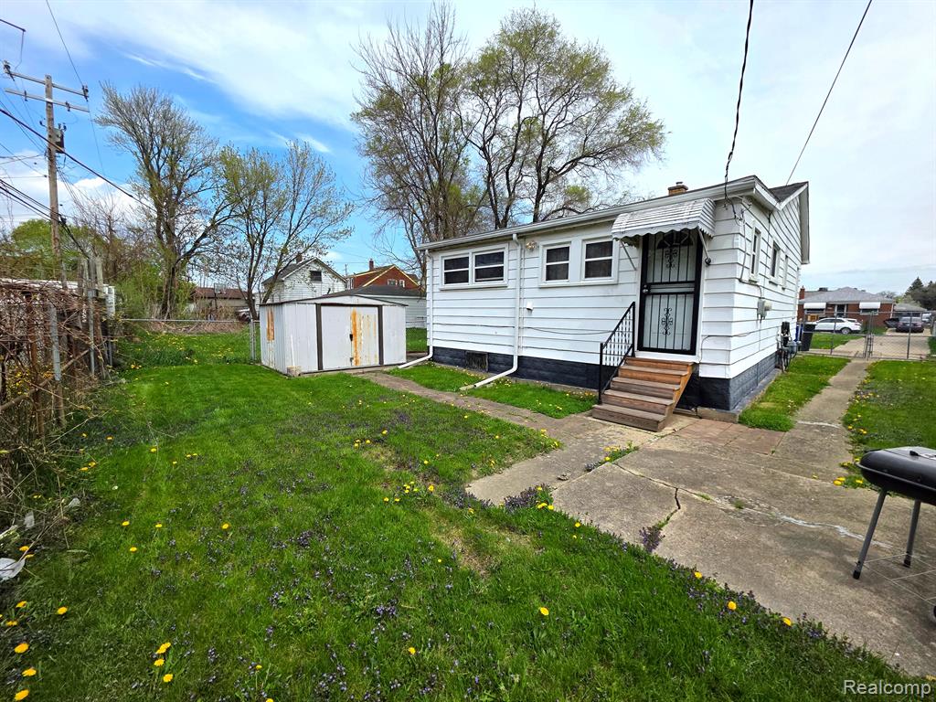 6871 WINTHROP Street, Detroit, MI 48228 — Photo 3