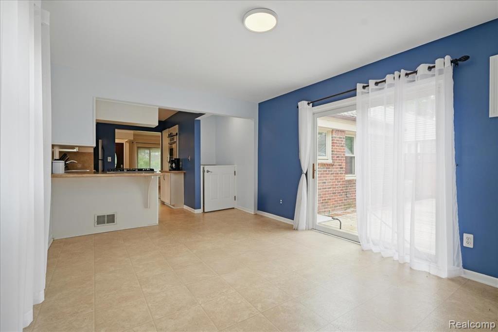 4412 COOPER Avenue, Royal Oak, MI 48073 — Photo 11