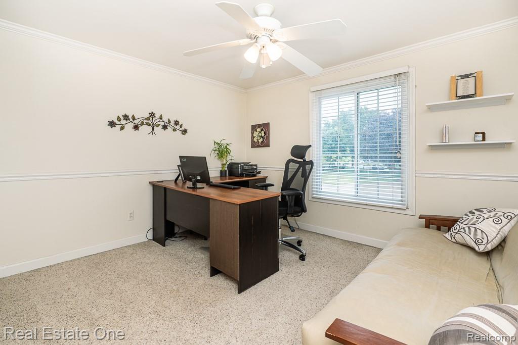 42514 Freeport Drive, Sterling Heights, MI 48313 — Photo 24