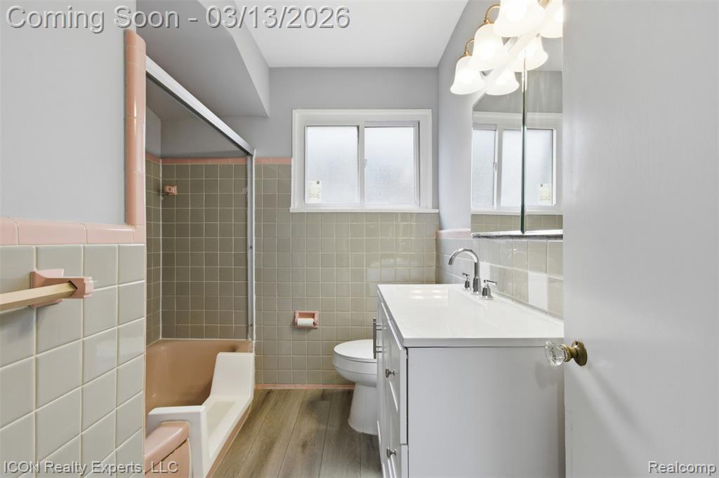 24351 Kipling Street, Oak Park, MI 48237 — Photo 14