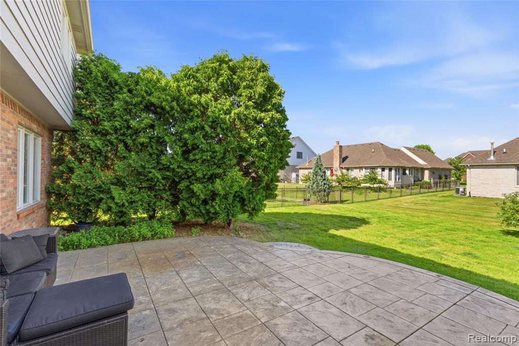 50426 Chief Drive, Macomb, MI 48044 — Photo 46
