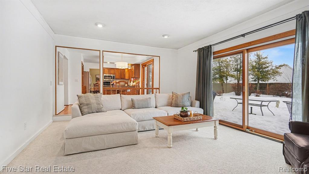 44089 Candlewood Drive, Canton, MI 48187 — Photo 14