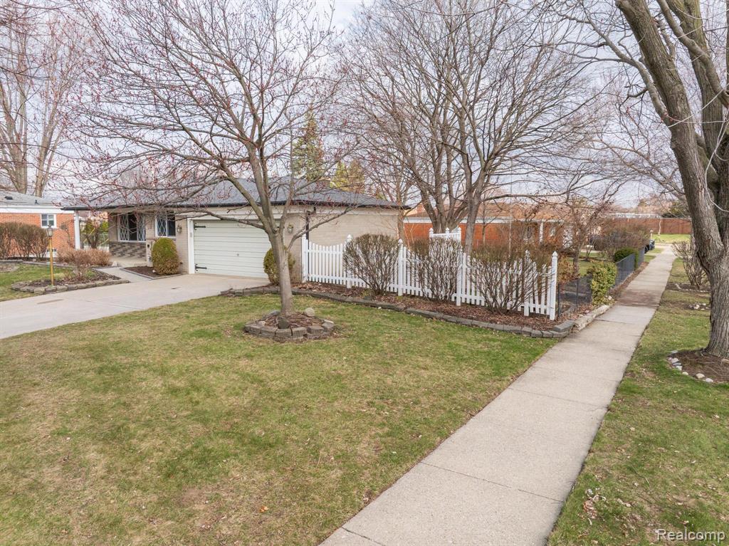 5121 McKinley Road, Warren, MI 48091 — Photo 3