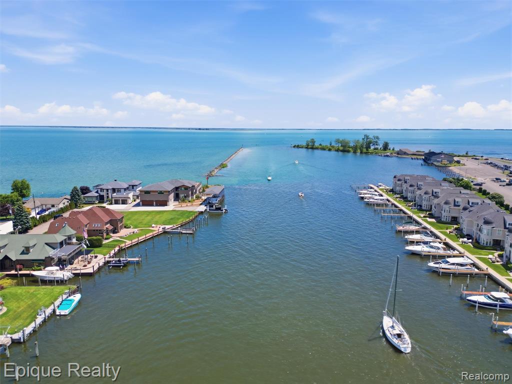 33126 N River Road, Harrison Township, MI — Photo 9