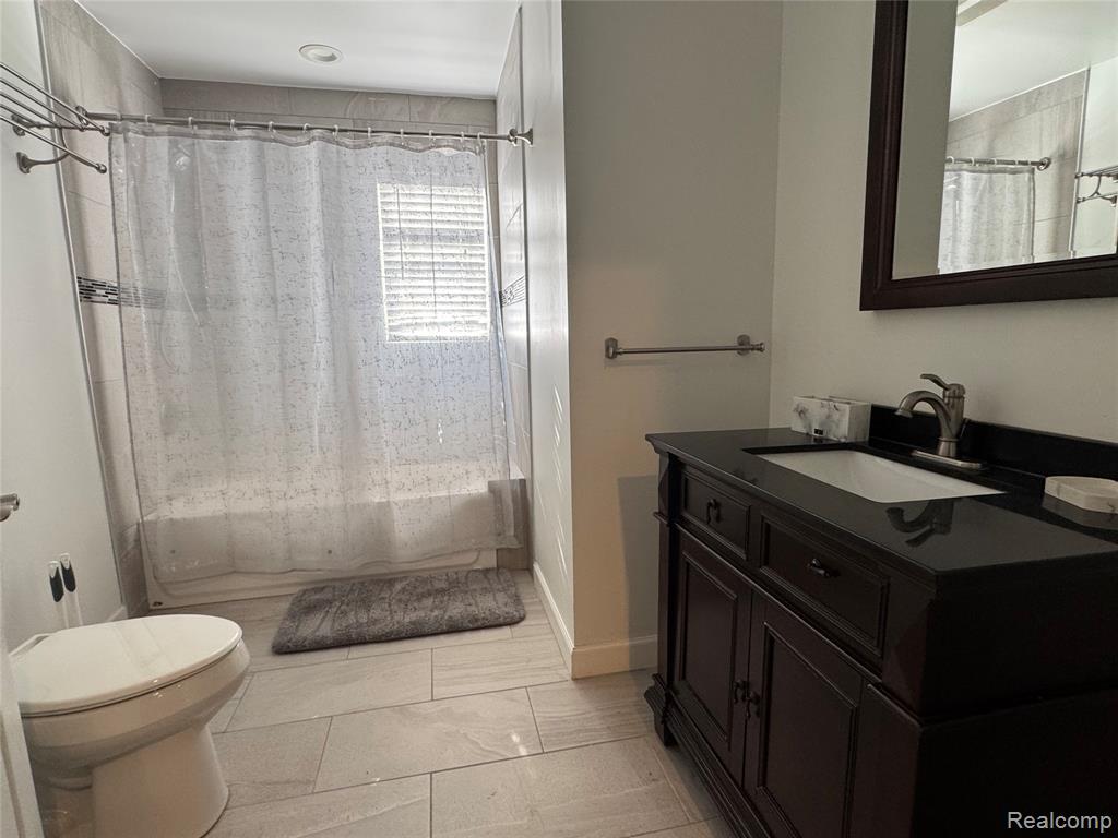6438 Barrie Street, Dearborn, MI 48126 — Photo 20