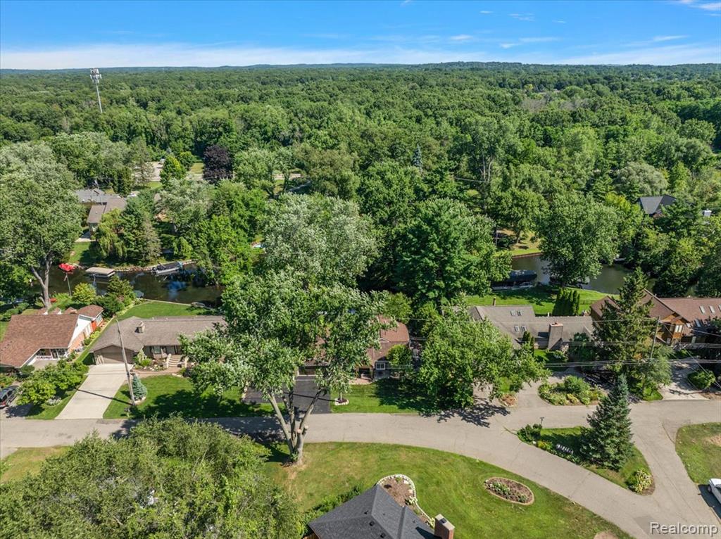 9050 Marilyn Terrace, Commerce Twp, MI 48382 — Photo 70