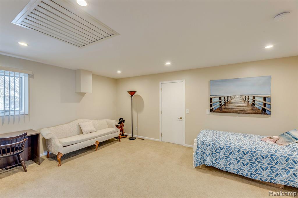 7374 FLAMINGO Street, Clay, MI 48001 — Photo 40