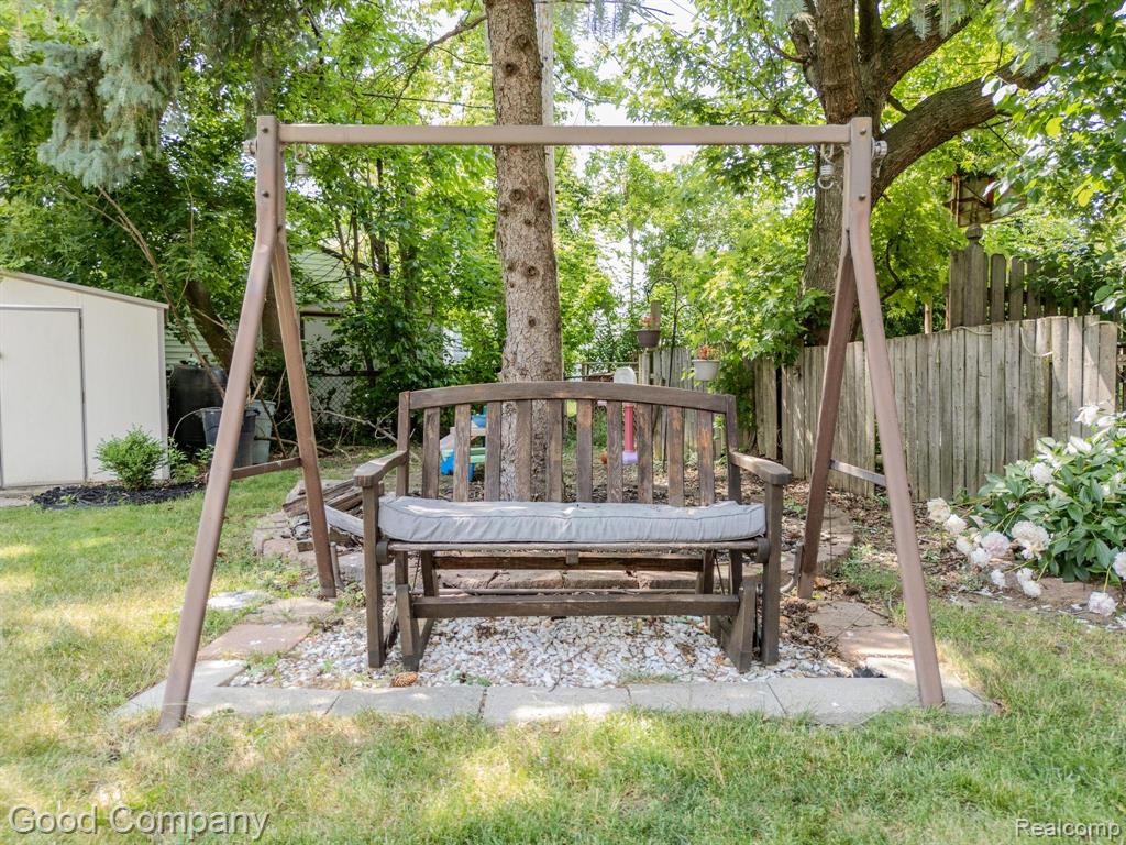 3979 Royal Avenue, Berkley, MI 48072 — Photo 36