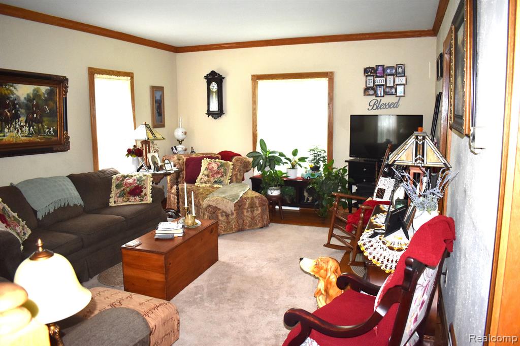 309 S MAPLE Street, Webberville, MI 48892 — Photo 2