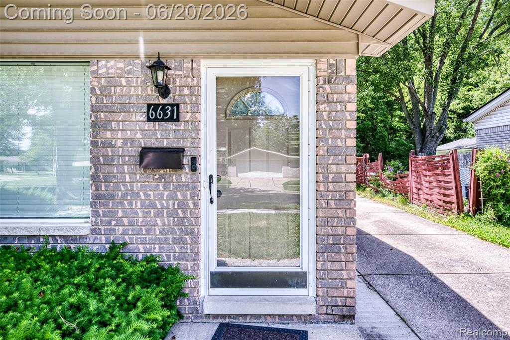 6631 Burnham Drive, Canton, MI 48187 — Photo 10