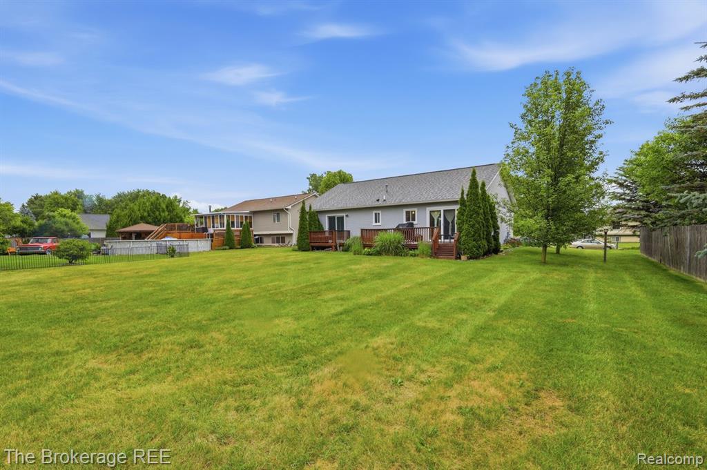 6060 Hearthside Place, Grand Blanc, MI 48439 — Photo 45