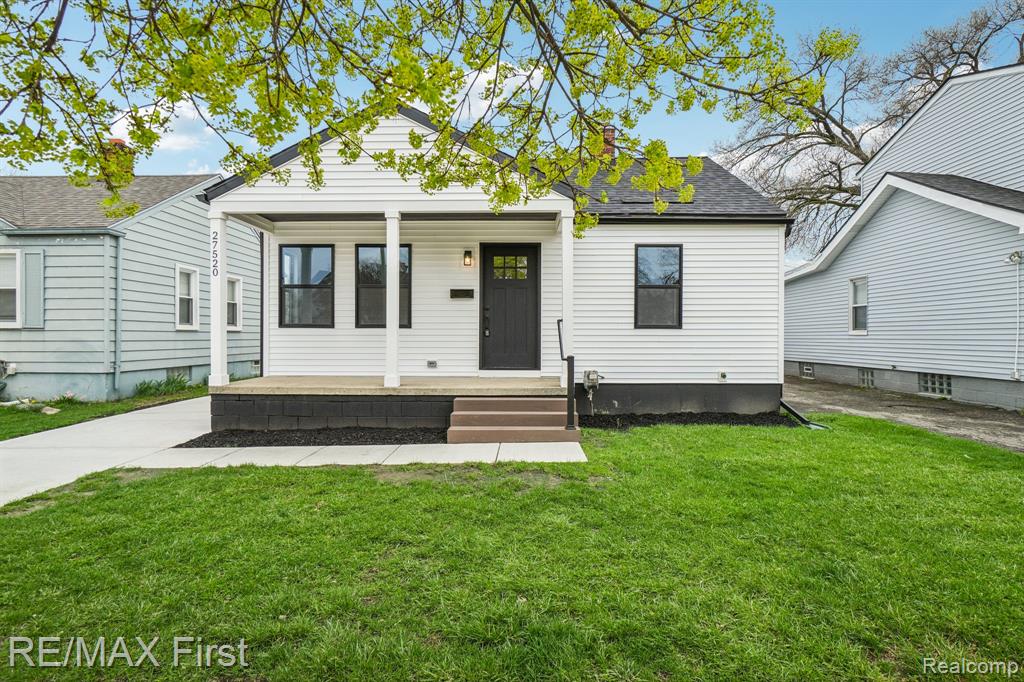 27520 Bohnhoff Street, Roseville, MI 48066 — front exterior