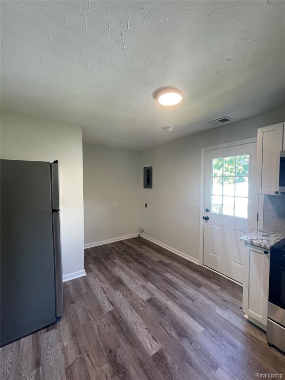 5685 Venice Road, Newport, MI 48166 — Photo 5