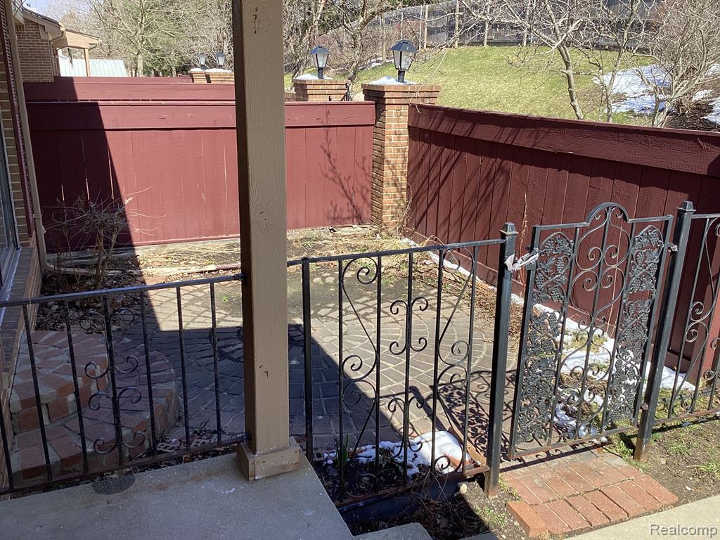 31180 COUNTRY Way, 20, Farmington Hills, MI 48331 — Photo 6