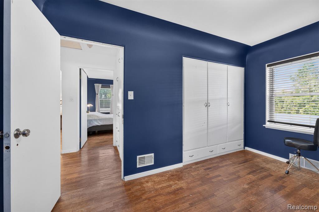 7077 Frances Road, Flushing, MI 48433 — Photo 28