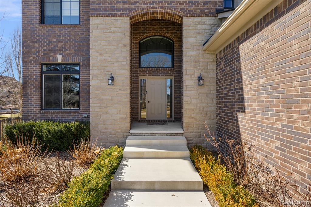 49517 White Mill Drive, Shelby Twp, MI 48317 — Photo 6